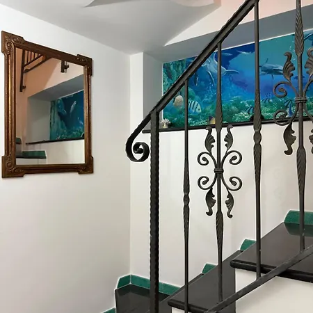 Turino House * أمالفي